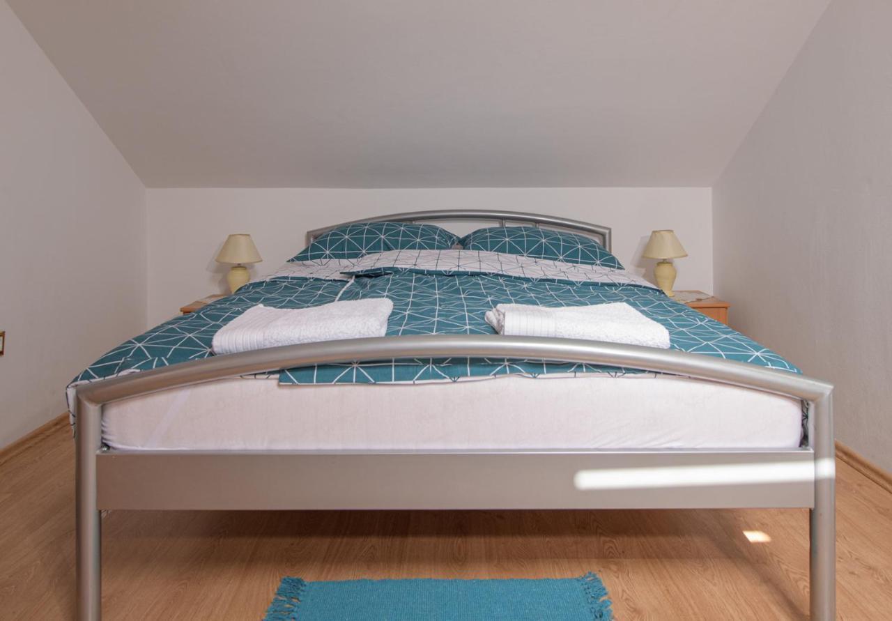 Apartmani Tena Selce Luaran gambar