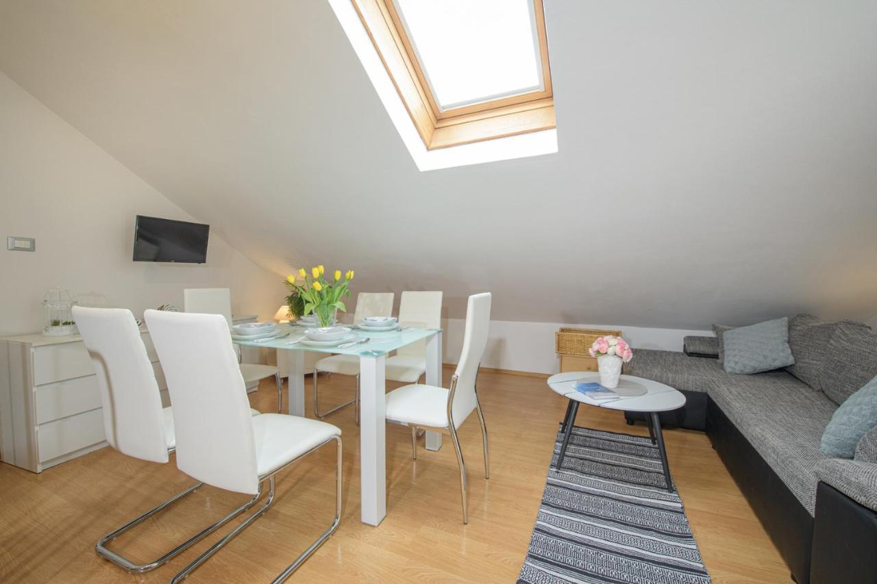 Apartmani Tena Selce Luaran gambar