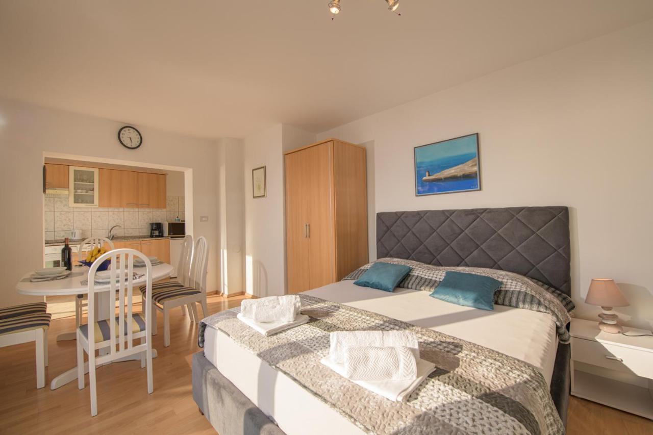 Apartmani Tena Selce Luaran gambar