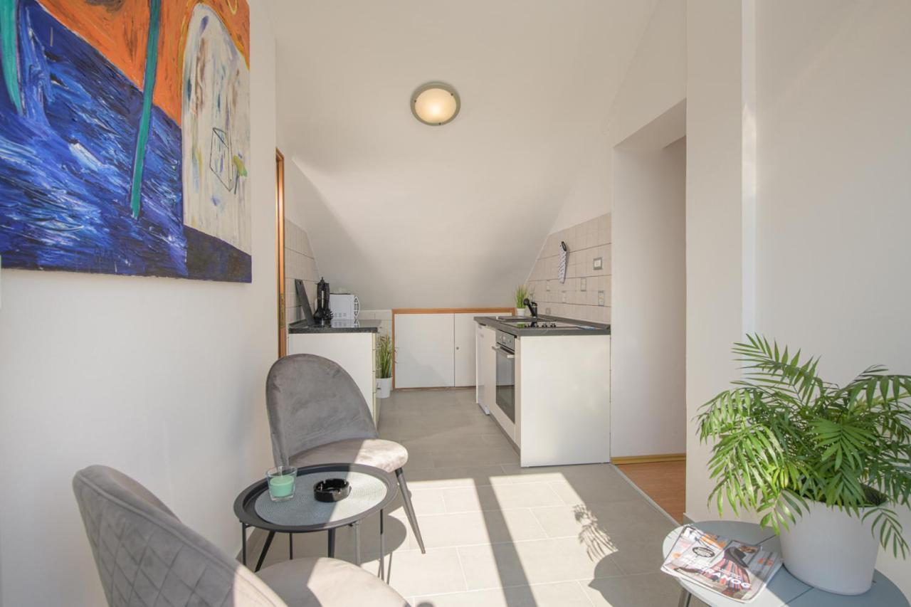 Apartmani Tena Selce Luaran gambar