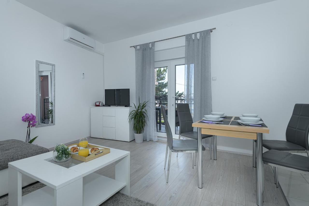 Apartmani Tena Selce Luaran gambar